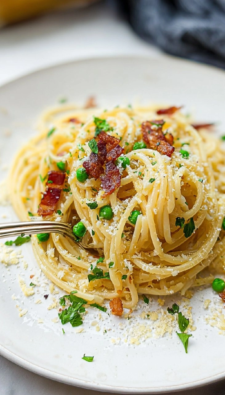 Homemade Spaghetti Carbonara | Authentic Roman 5-Ingredient Pasta Recipe