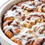 Cinnamon-Roll-Peach-Cobbler-Recipe