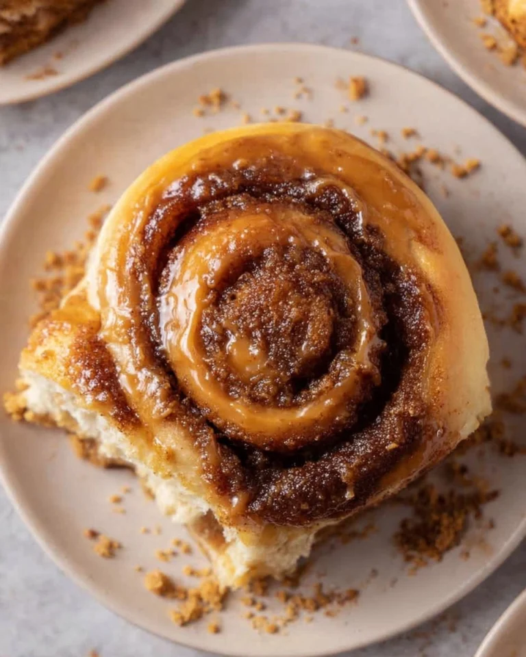 Cookie-Butter-Cinnamon-Rolls-Recipe
